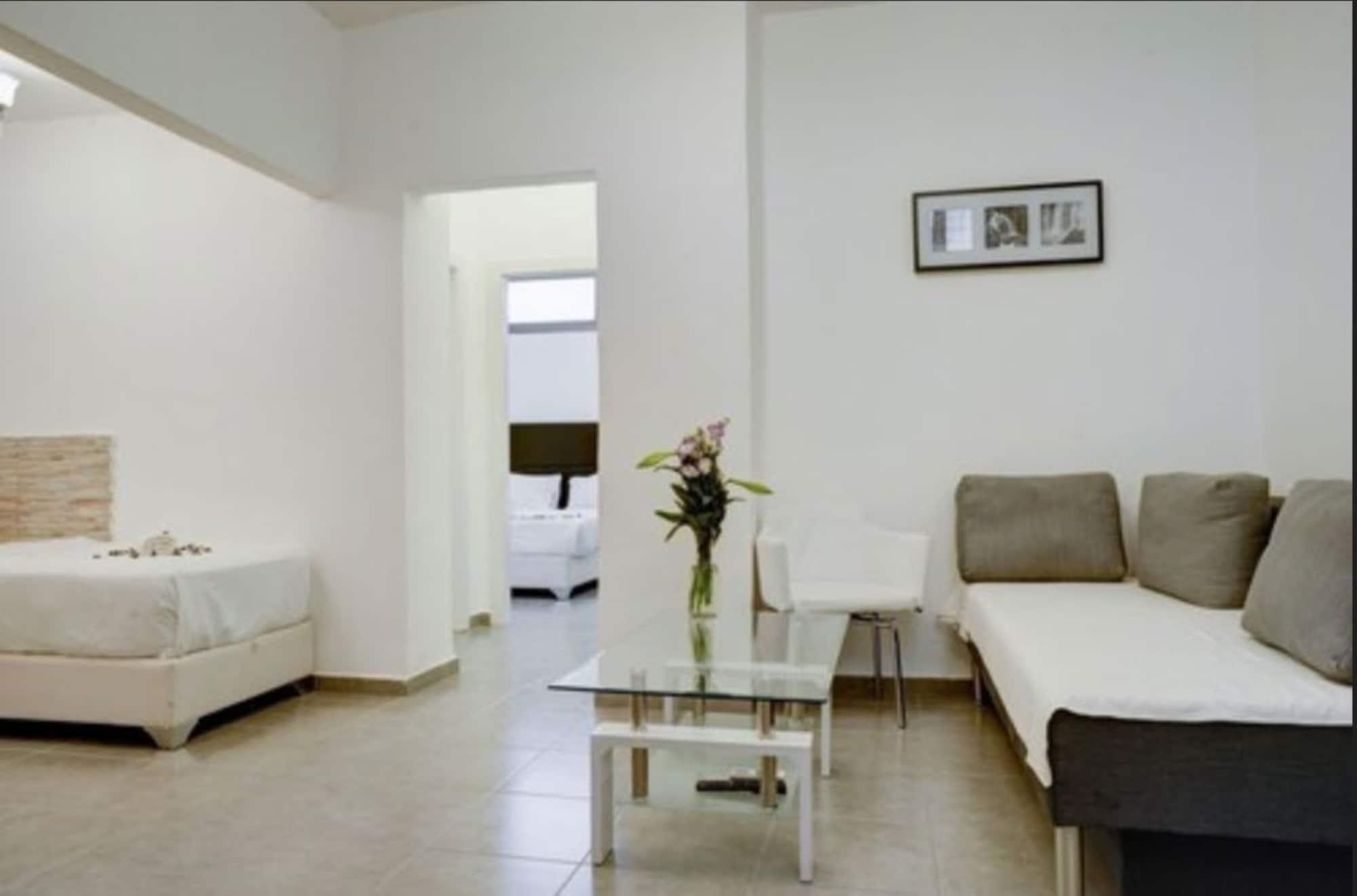 Liber Tel Aviv Sea Shore Suites By Raphael Hotels Exteriör bild