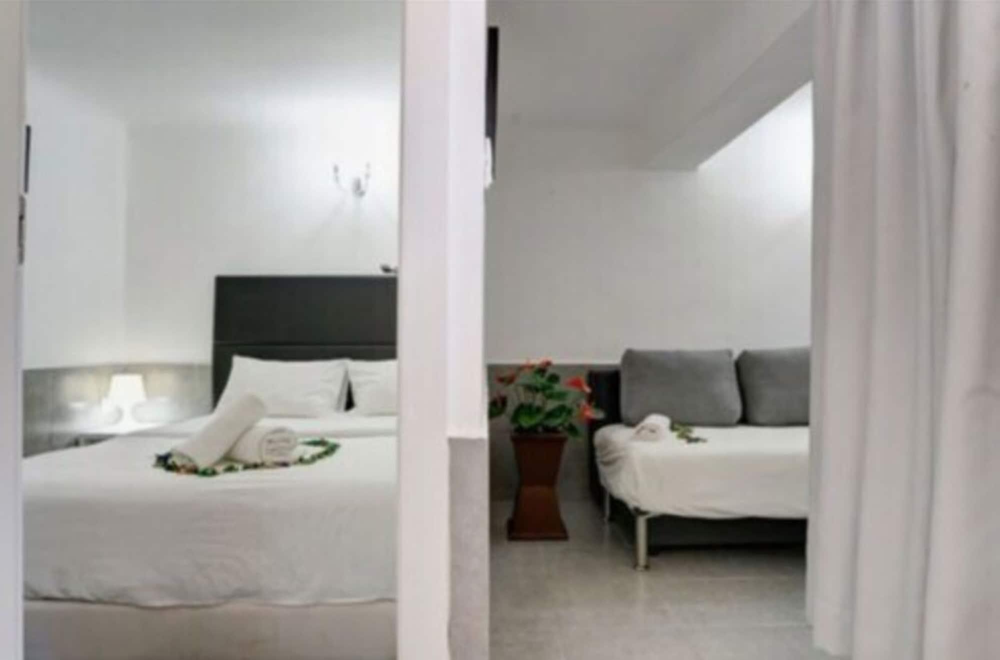Liber Tel Aviv Sea Shore Suites By Raphael Hotels Exteriör bild