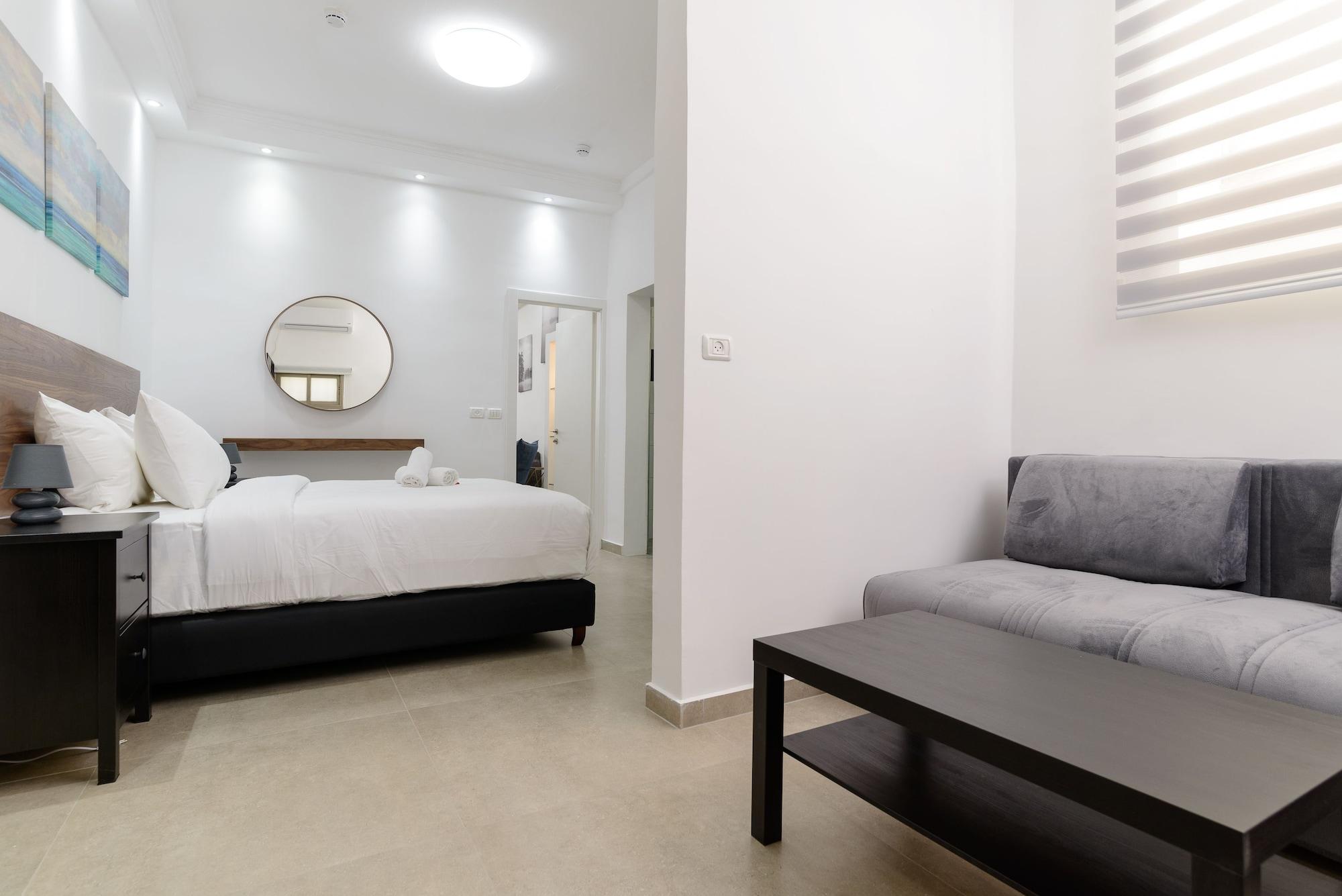 Liber Tel Aviv Sea Shore Suites By Raphael Hotels Exteriör bild