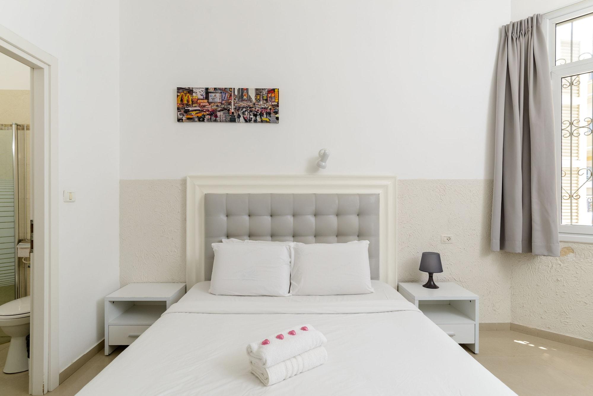 Liber Tel Aviv Sea Shore Suites By Raphael Hotels Exteriör bild