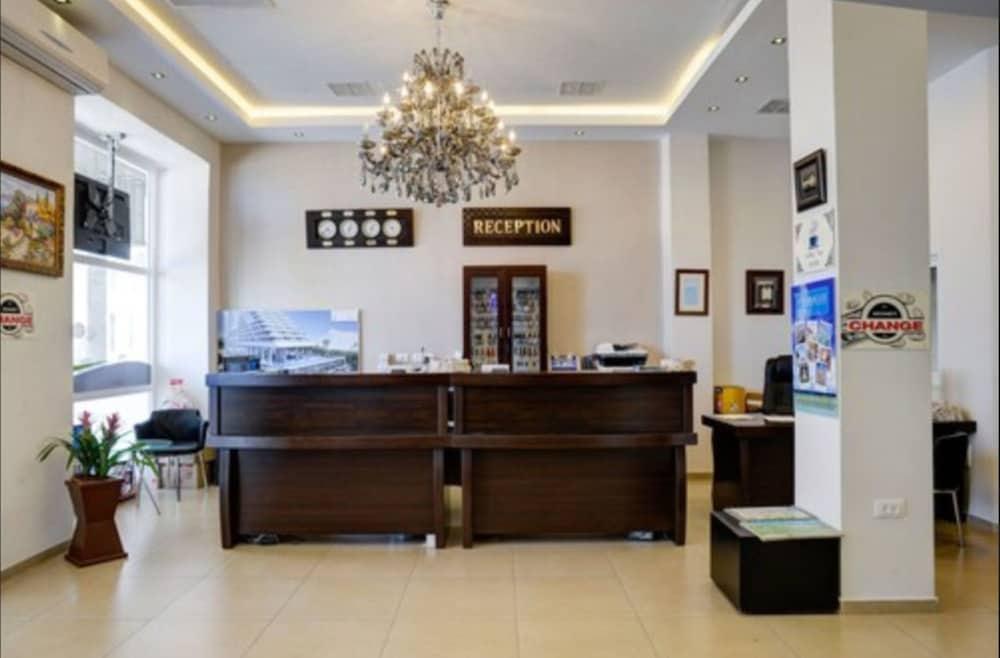 Liber Tel Aviv Sea Shore Suites By Raphael Hotels Exteriör bild
